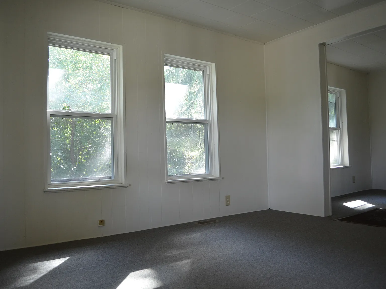 2 bed, 820 sqft, $985 — Photo 3
