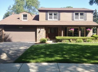1517 S Harvard Ave, Arlington Heights, IL 60005