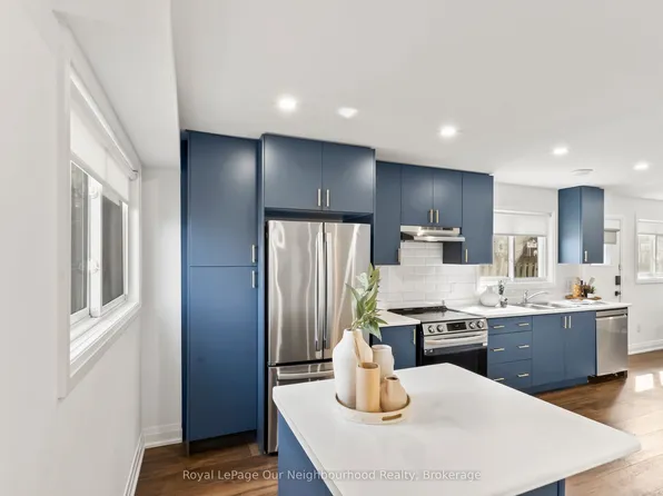 571 Berwick Cres, Oshawa, ON L1J 3E6