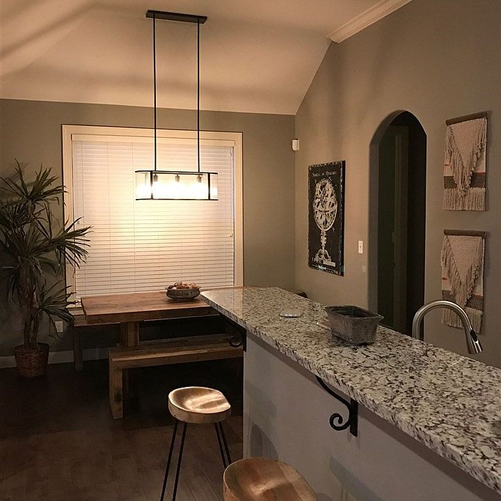 A nice vaulted dining area for great gatherings.