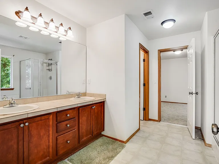 12590 NW Naomi Ln — Photo 10