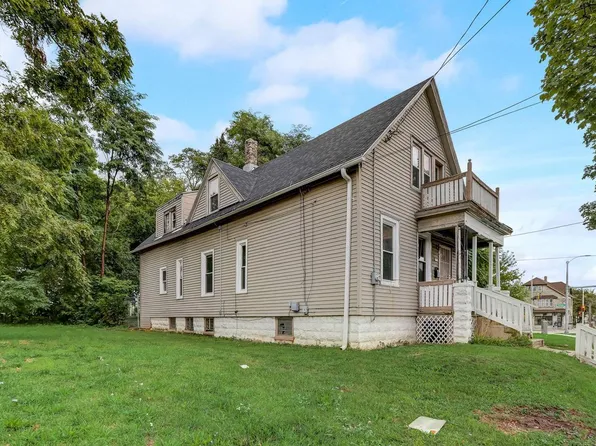 1522 West Chambers STREET, Milwaukee, WI 53206