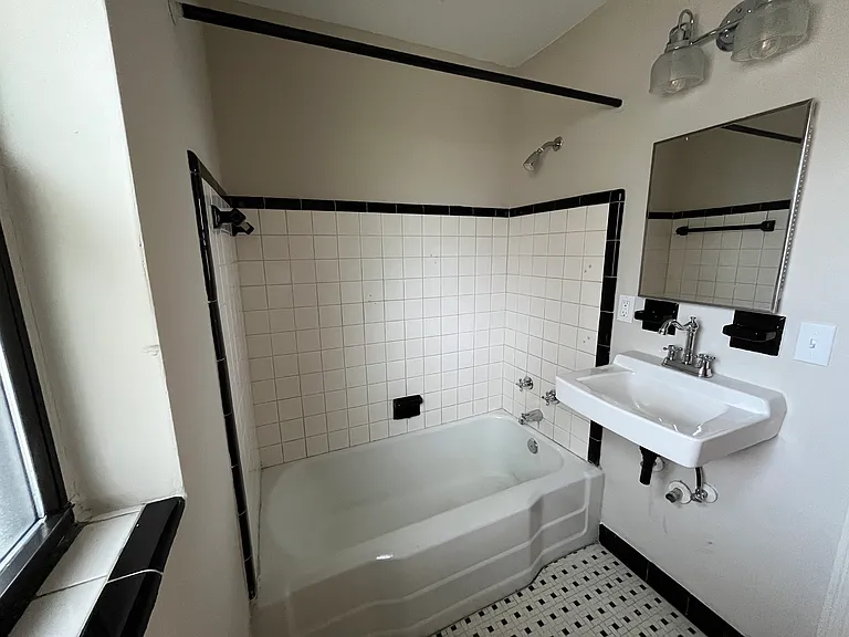 2137 Park St #2 — Photo 11