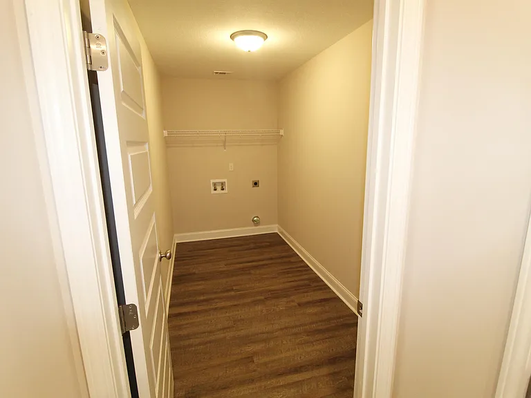 406 Noble Ct — Photo 20