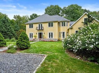 9-9 Blackthorn Rd #A, Shrewsbury, MA 01545