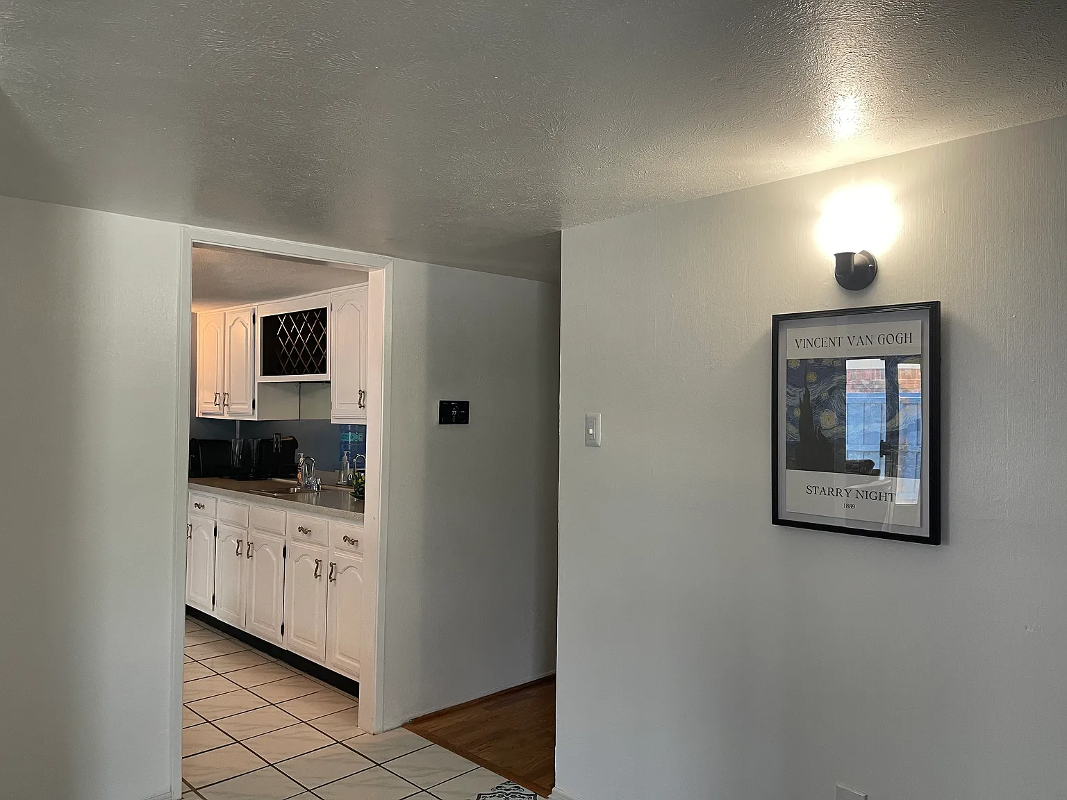 3 bed, 2111 sqft, $4,000 — Photo 4