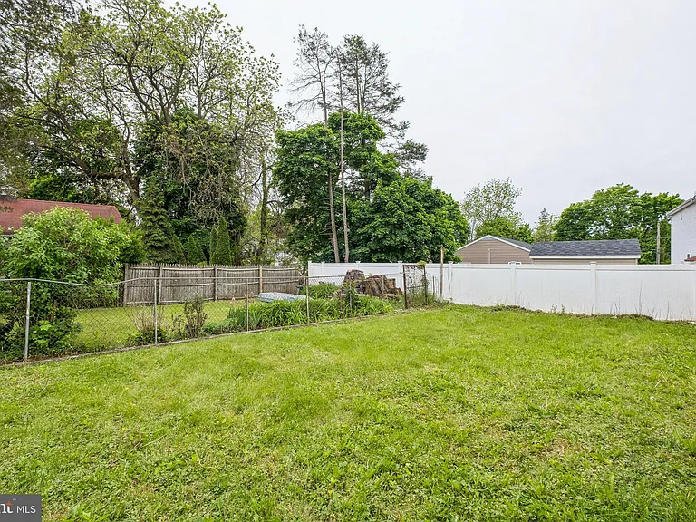 114 Conestoga Rd — Photo 64