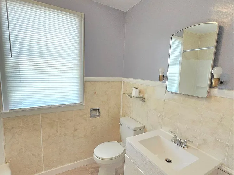 3212 Oakland Ave — Photo 6