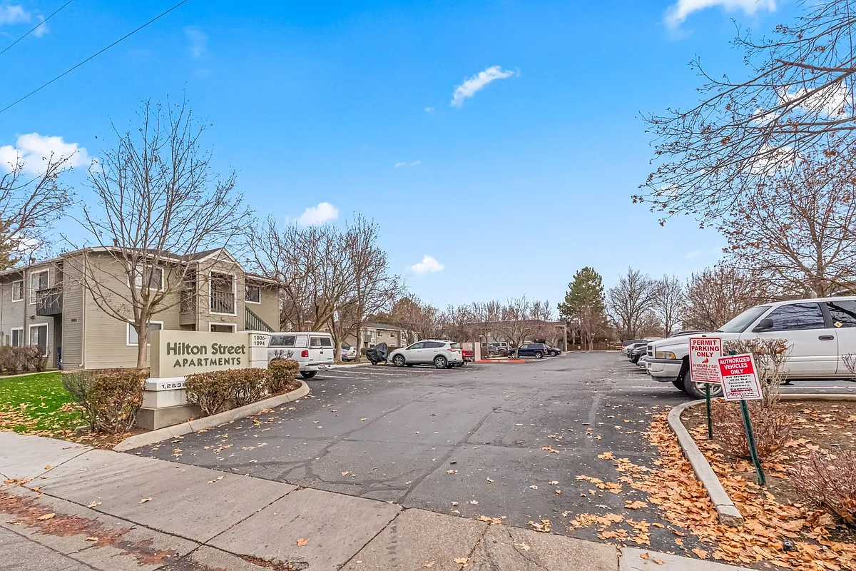Building Photo - Hilton Street Apartments