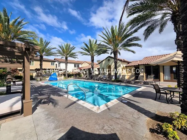 4735 Holly Ave, Long Beach, CA 90805