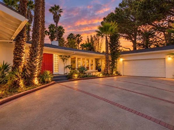 8364 Mulholland Dr, Los Angeles, CA 90046