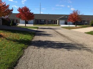 11950 Burning Bush Ct, Holland, MI 49424