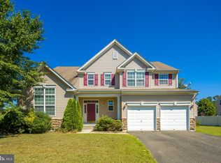 2465 Coronado Dr, Vineland, NJ 08360