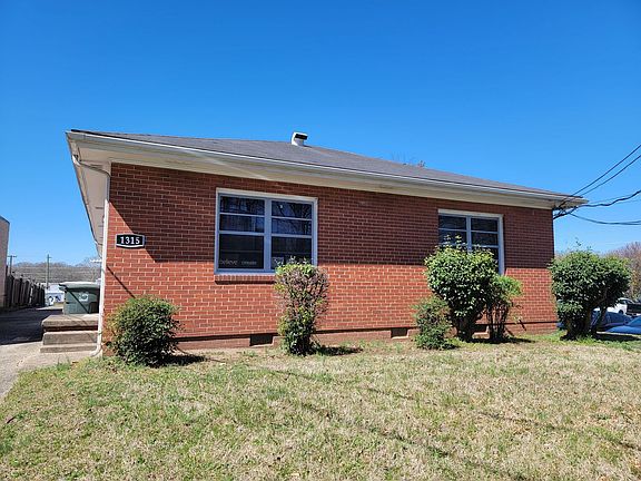 2nd image of 1315 N Elm St #4
