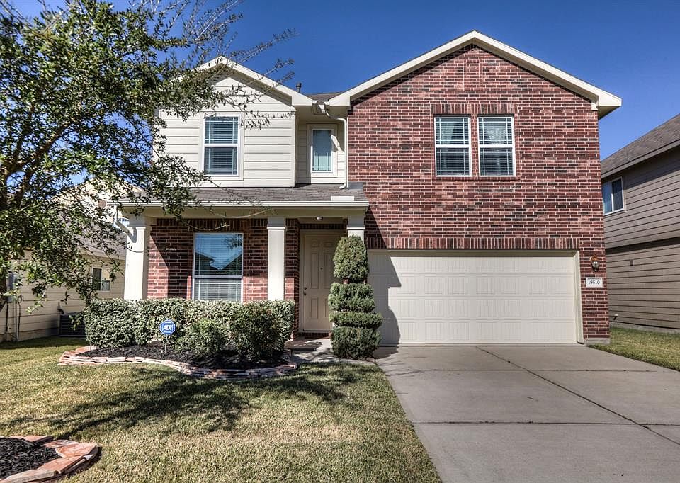 1st image of 19510 Little Pine Ln