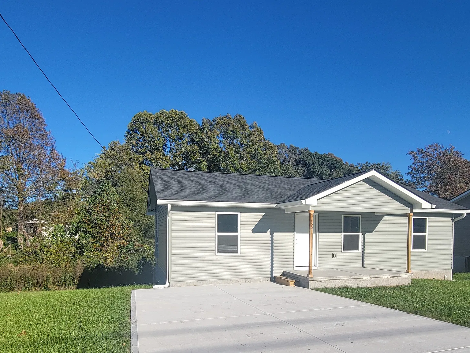 450 Storie Avenue - 1 — Photo 1