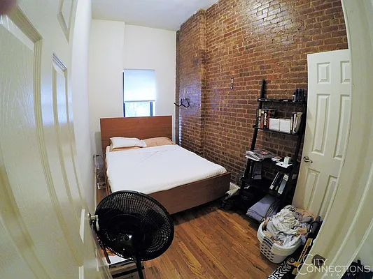 Rented by City Connections Realty | media 19