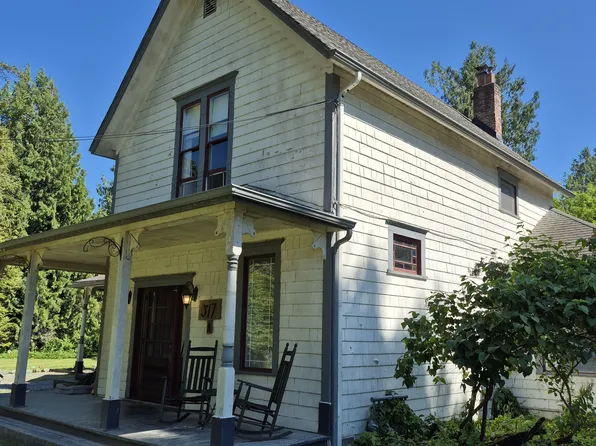 317 Columbia St, Sumas, WA 98295