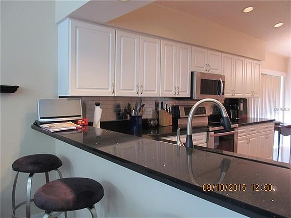 5th image of 4425 Ascot Cir