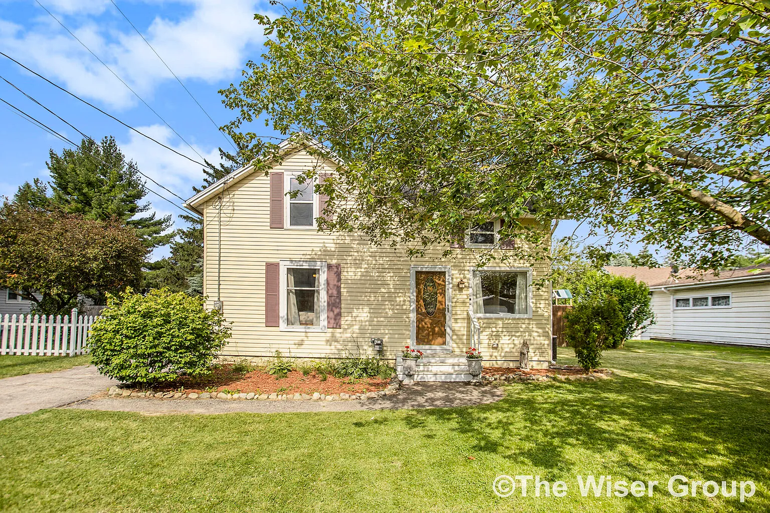 827 S Washington St photo 1