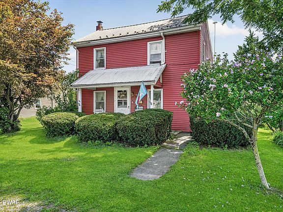 2nd image of 104 Avenue C