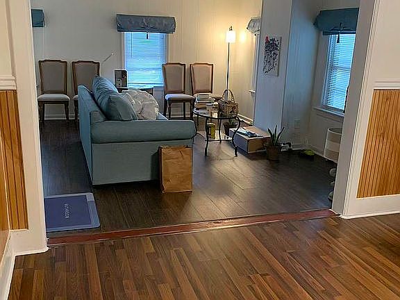 4th image of 120 Jersey Ave