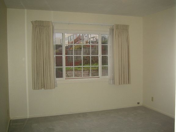 5th image of 2418 Quintara St