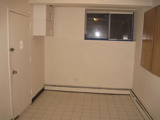 Rented by 18 REALTY | media 14