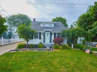 108 Rye Beach Rd, Huron, OH 44839