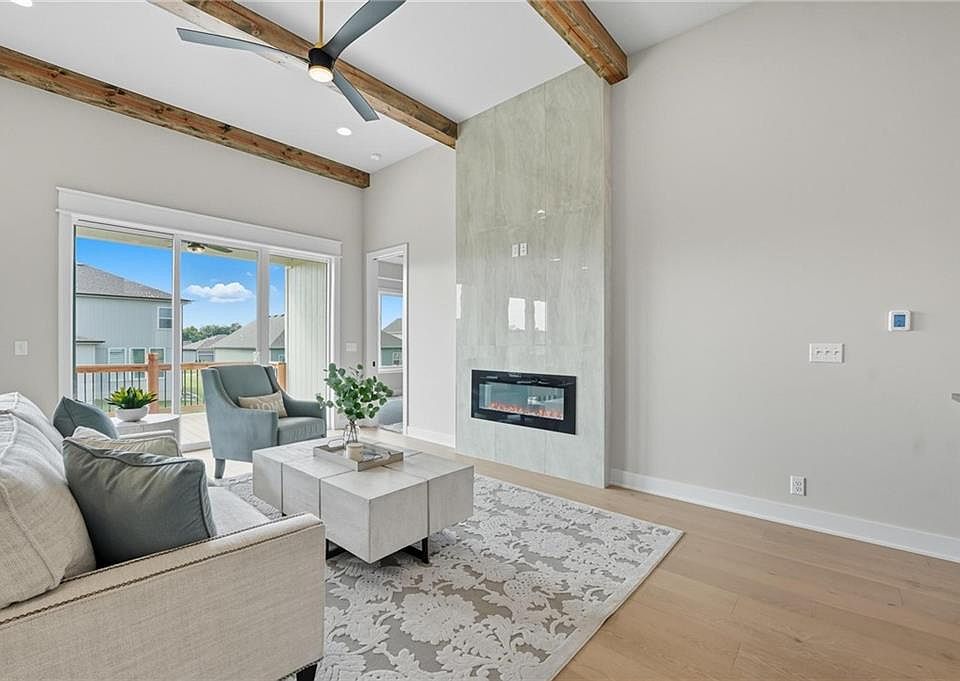 1st image of 2127 NW Killarney Ln
