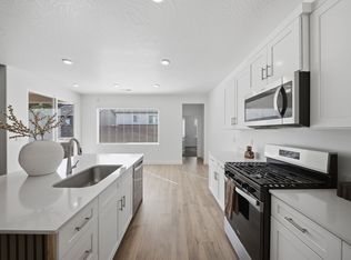 1677 S Cedar Mesa Dr, Washington, UT 84780