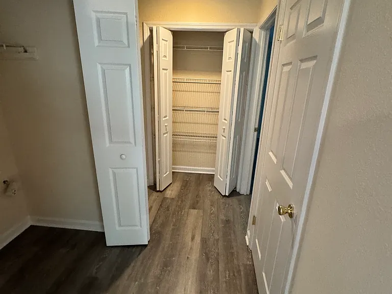 776 Happy Hollow Rd #B — Photo 4
