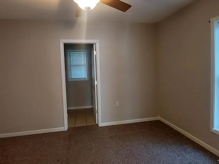 Unit Photo
