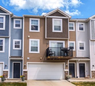 218 Pin Oak Ct, Norwalk, IA, 50211
