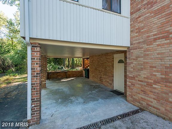 3rd image of 4315 Robertson Blvd