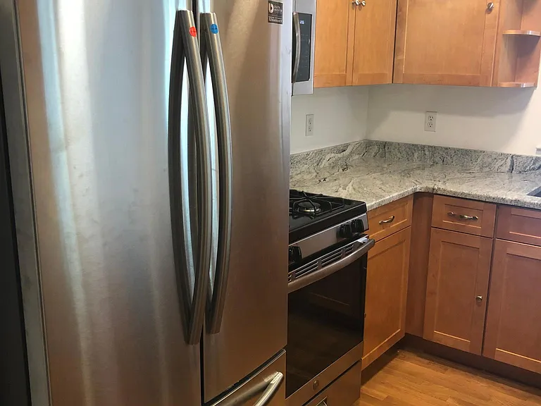 18 Russell Pl — Photo 15