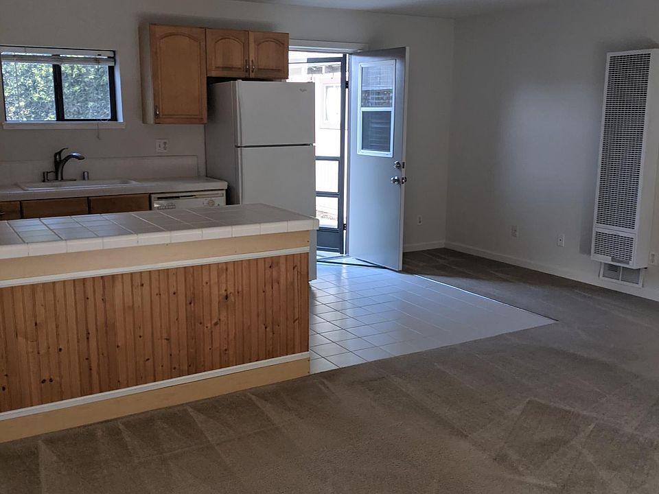 1st image of 866 6th Ave