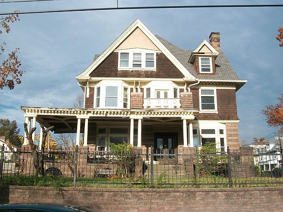 2nd image of 231-237 Elwood Ave