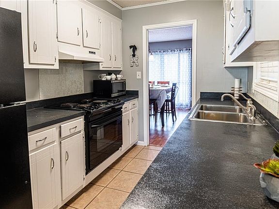 5th image of 5605 Angela Ave