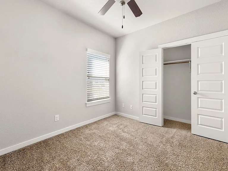 561 Creekside Frst — Photo 12