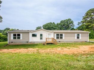 761 Sharon School Rd, Statesville, NC 28625