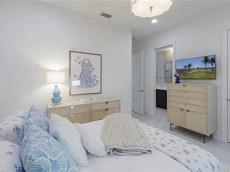 8963 Gustavia Ct — Photo 21