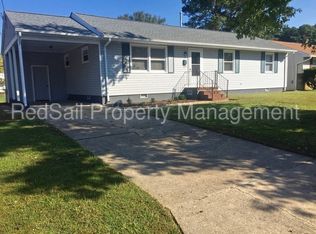 11 Buchanan Dr, Newport News, VA 23608