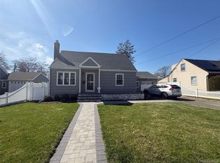 55 Dosoris Ln, Glen Cove, NY