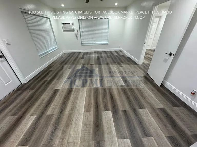 9 SW 10th St — Photo 21