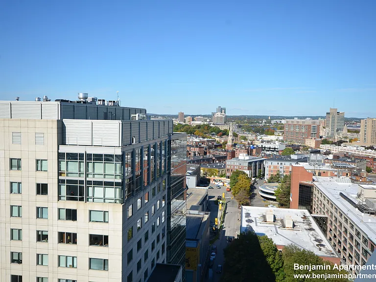 Boylston St — Photo 35