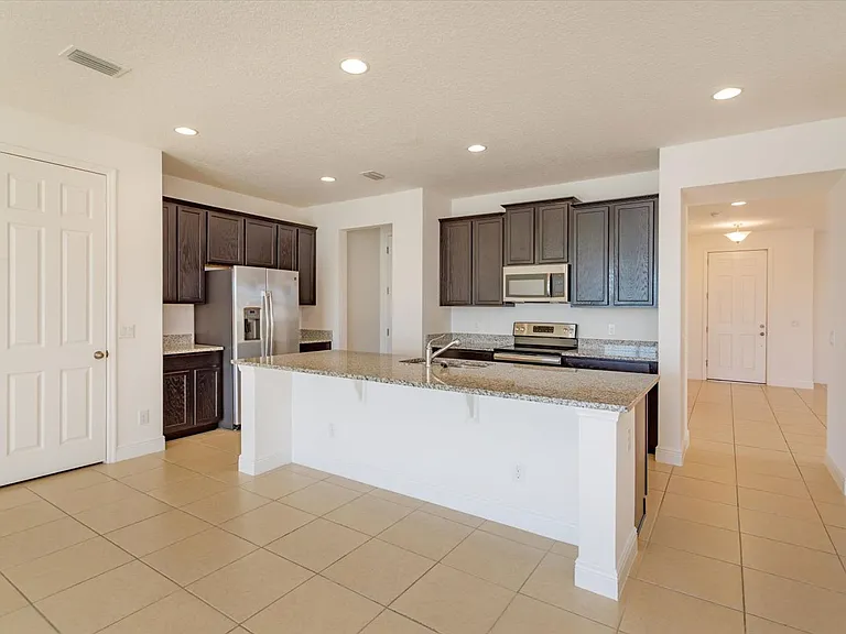 4956 Blanche Ct — Photo 6