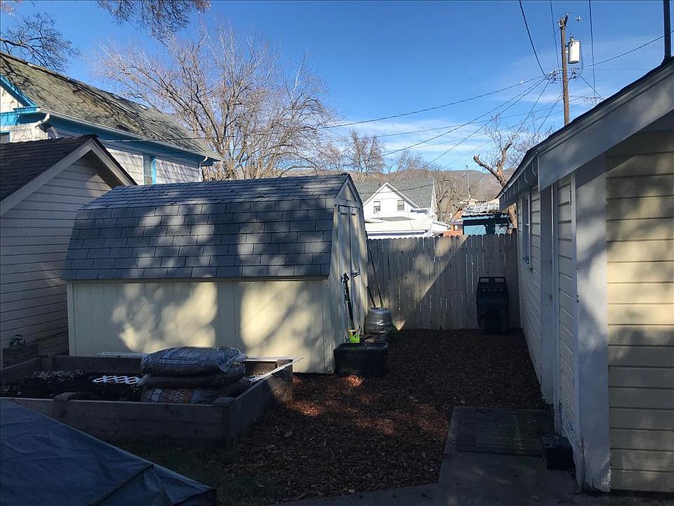2nd image of 703 9th Ave