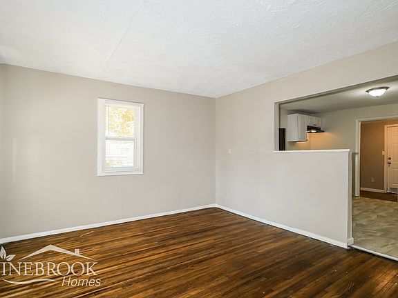 5th image of 3204 Suncrest Ave
