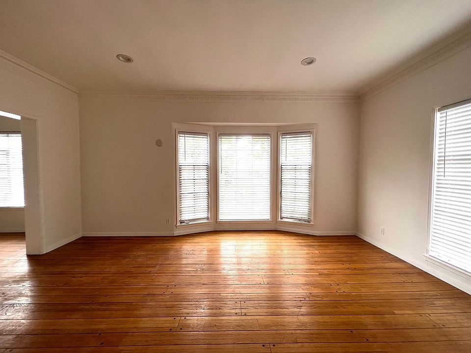 1st image of 9953-9959 Robbins Dr #9955A